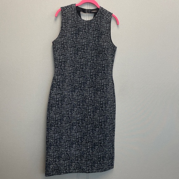 J. McLaughlin Dress Size M 
Excellent Like New Condition - Picture 3 of 7